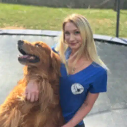 Shayla Professional Pet Sitter Love and Kisses Pet Sitting Shayla Professional Pet Sitter Love and Kisses Pet Sitting